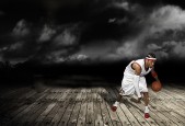 米兰真人-死神降临！杜兰特关键节点极限救赎，MAD双核驱动惊险取胜